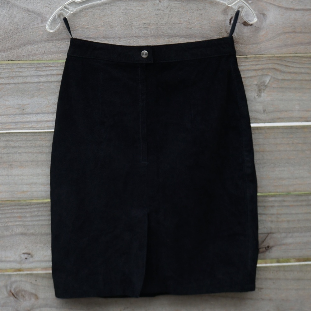 Global Identity Black Leather Pencil Skirt